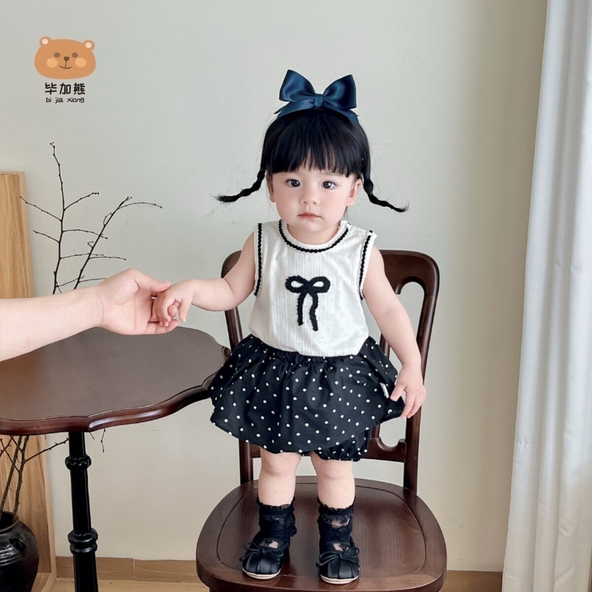 女宝宝夏装套装婴幼儿洋气时髦外出服无袖背心波点包屁裙裤两件套