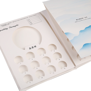 a4镂空针织面料样卡布行布料样品色卡现货对折40格3折68格4折96格天窗纺织布样卡色卡样本册