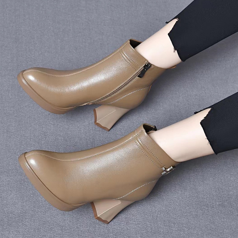 真皮软底秋冬季加绒保暖新款头层牛皮中跟尖头粗跟高跟短靴马丁靴