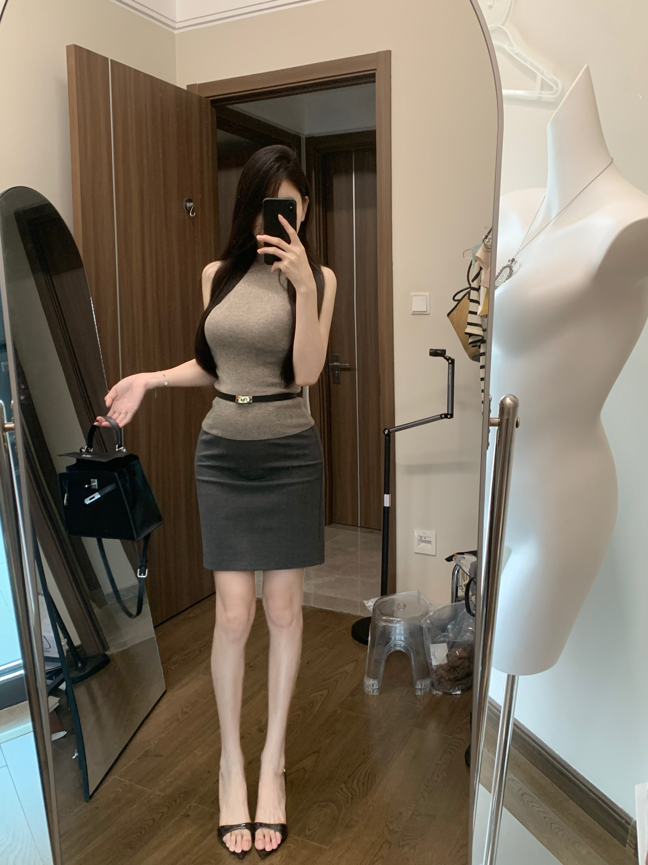 弹力紧身高领无袖针织背心上衣显身材包臀半身裙两件套