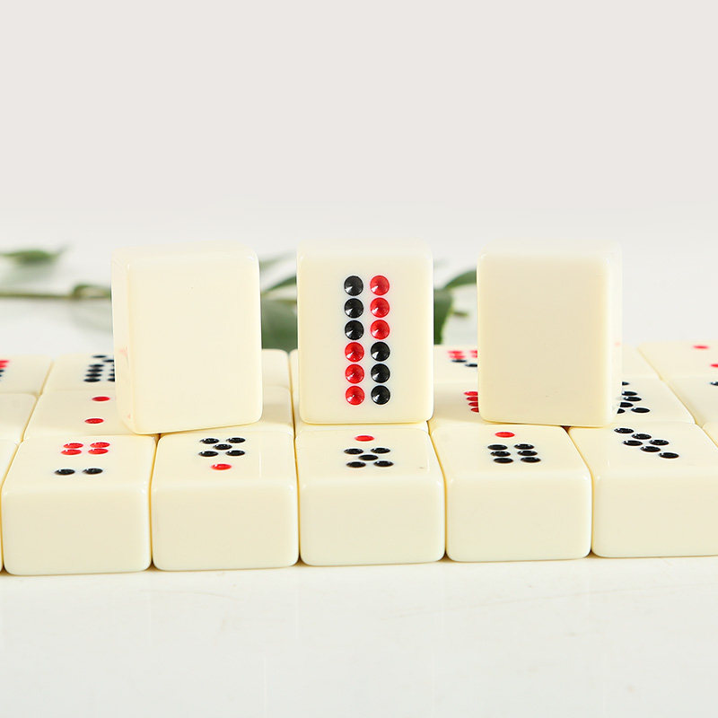 牌九顶牛牙黄小牌九牌骨牌家用竹丝小号大号藏牌高档密胺白玉色