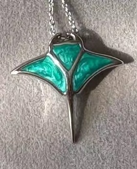 S925纯银魔鬼鱼吊坠Manta项链小众个性设计海洋生物蝠鲼项坠颈链