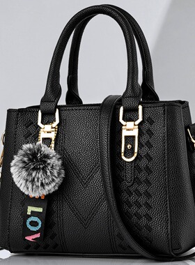 New fur ball pendant shoulder bag women's small square bag