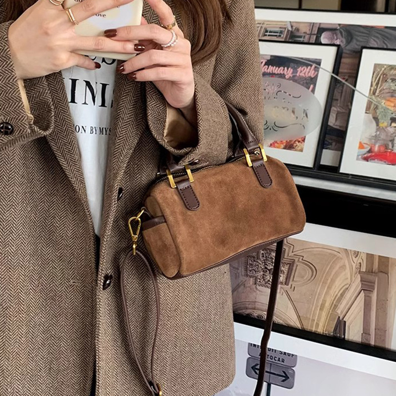 秋冬百搭气质款小包手提单肩斜跨