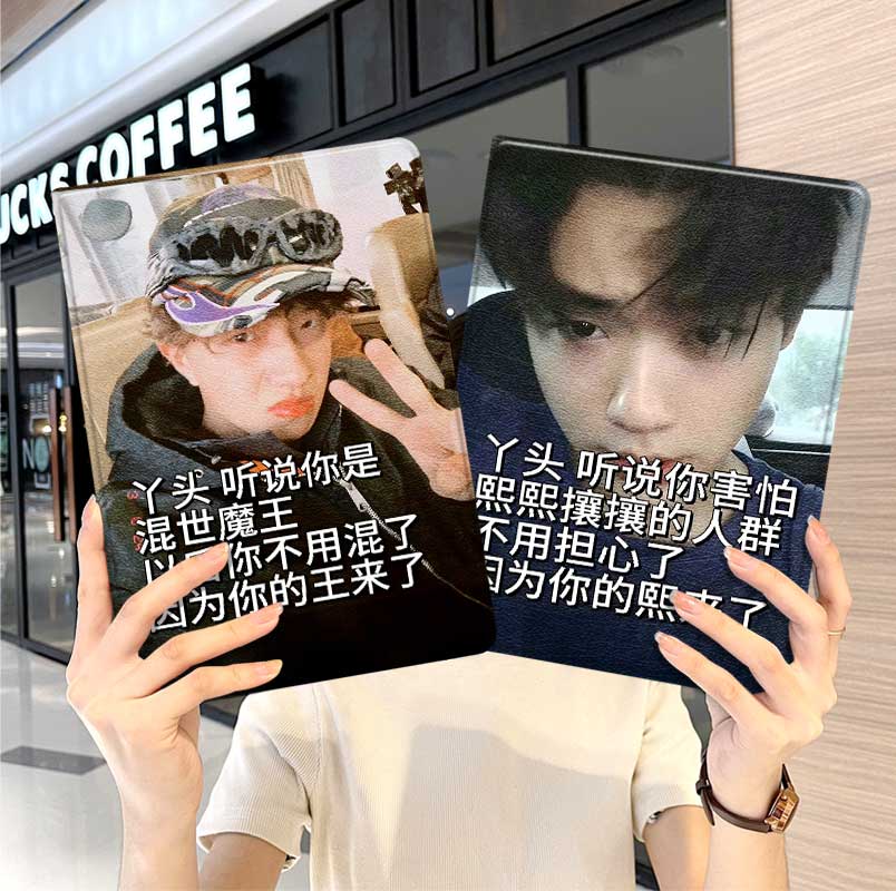 内壳软硅胶材质。舒适手感,四角防摔。