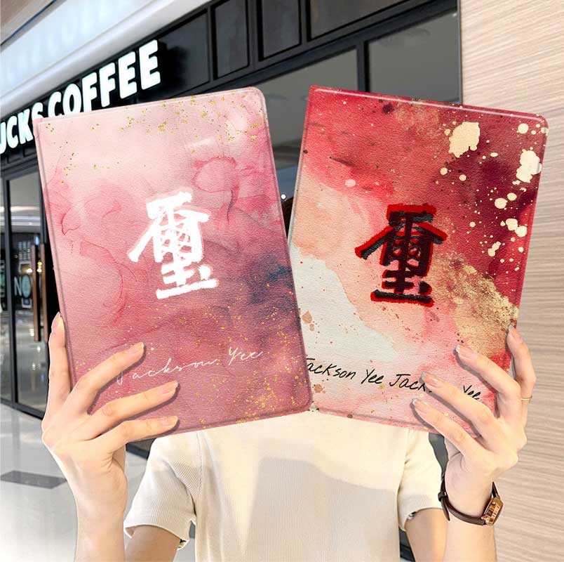 内壳软硅胶材质。舒适手感,四角防摔。