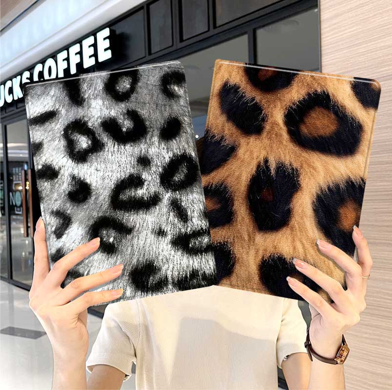 内壳软硅胶材质。舒适手感,四角防摔。