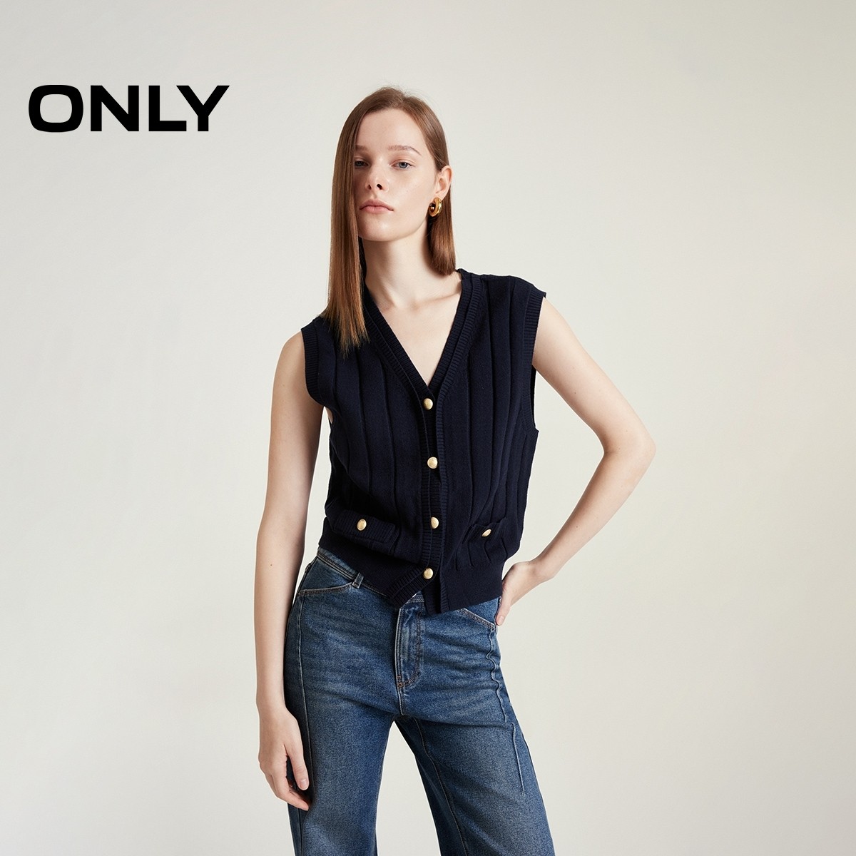 ONLY【ONLY奥莱】秋季含羊毛简约宽松V领开衫马甲针织衫女