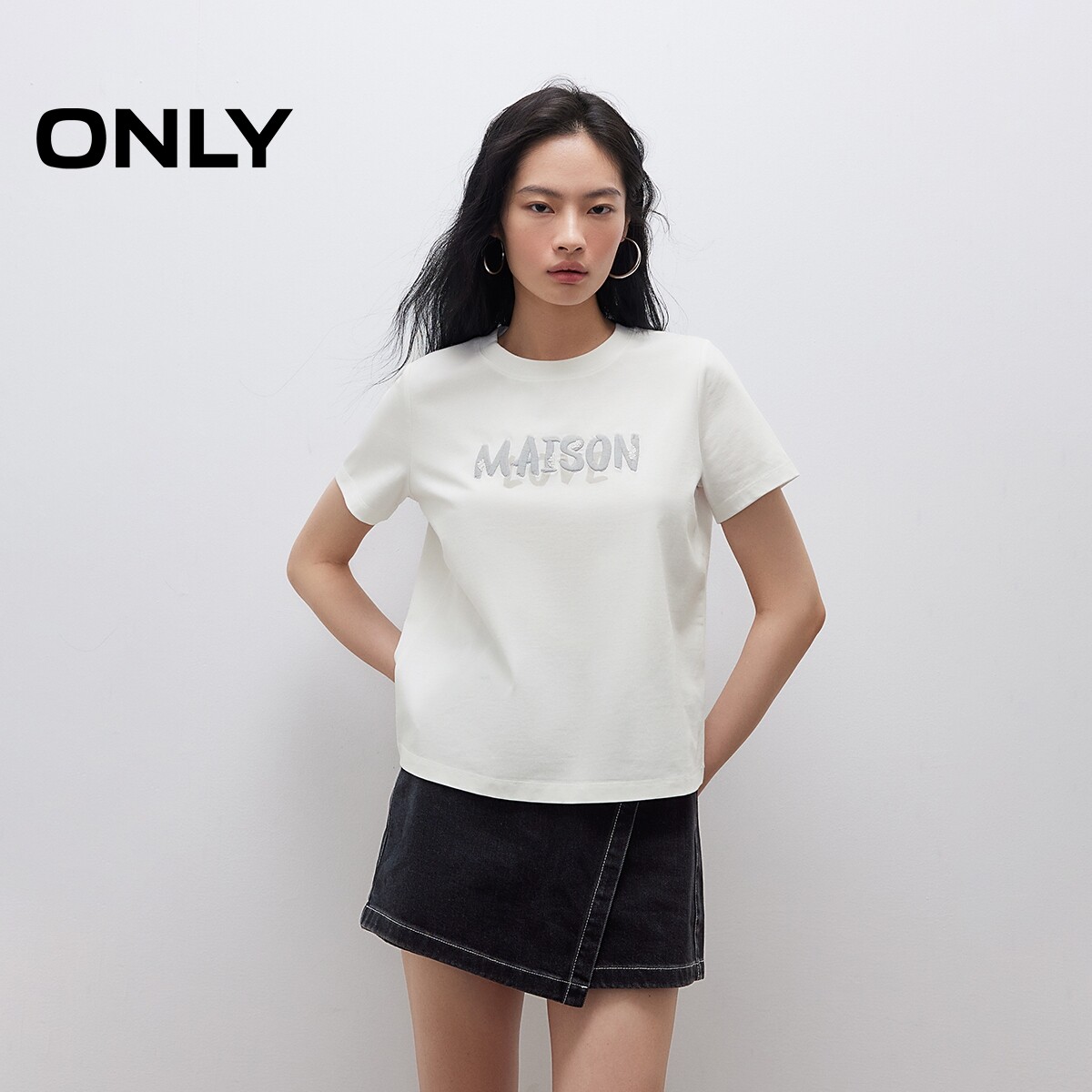 ONLY圆领字母刺绣短袖T恤