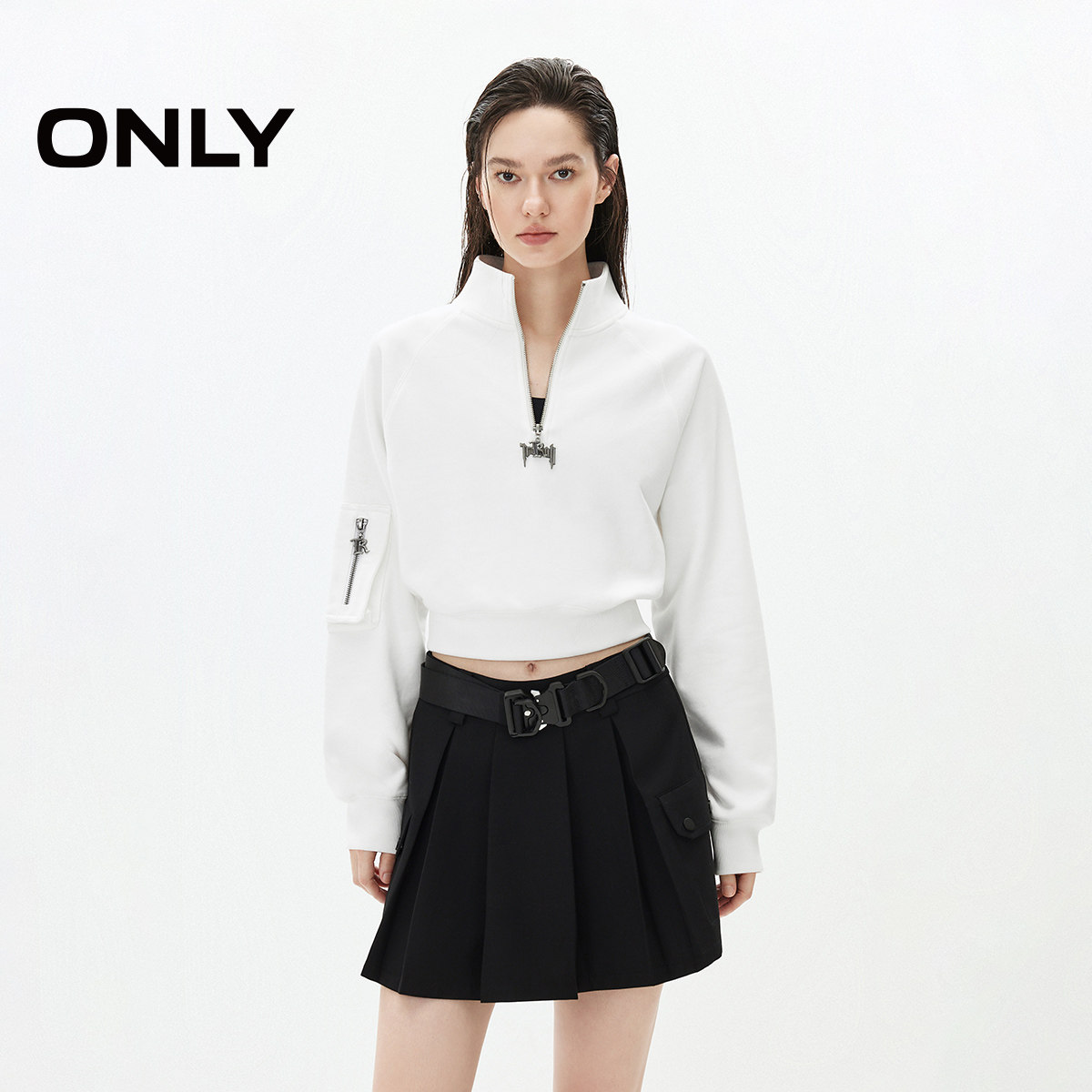 ONLY立领半拉链上衣宽松短款卫衣