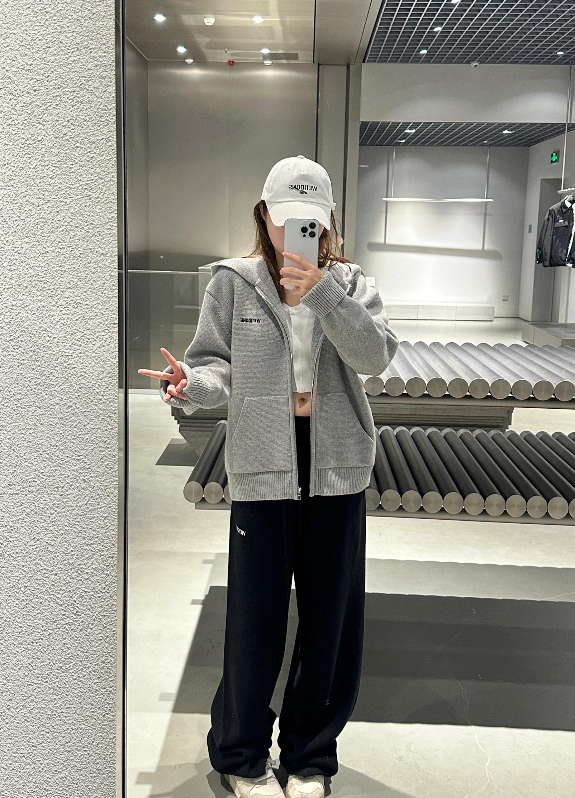 WE11DONE针织连帽毛衣拉链外套