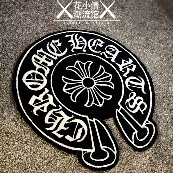 Trendy Brand Recommendations: Vintage Round Chrome Hearts Handmade Carpet, Thickened for Bedroom, Living Room, and Live Streaming Room, Luxurious Style for Photography