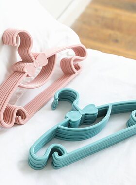 晒婴儿宝宝小孩家用多功能衣挂钩儿童衣架衣撑防滑晾衣服架衣架子