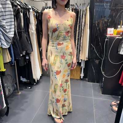复古花色修身显瘦吊带连衣裙