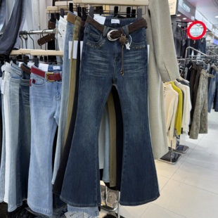 十三行现货2025冬季新款韩版复古加绒显瘦牛仔微喇裤k68737w178