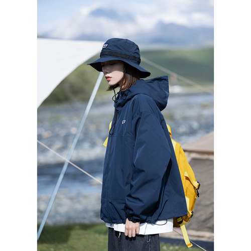 Mountainvalley春装户外山系防风防水连帽冲锋衣夹克 男女外套