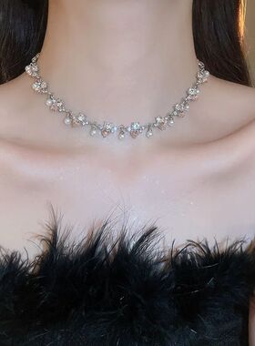 Round Heart-shaped Rhinestones Chokers Necklace for Women Fr