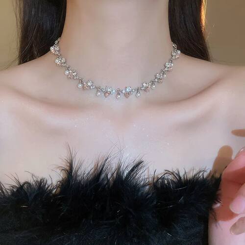 Round Heart-shaped Rhinestones Chokers Necklace for Women Fr