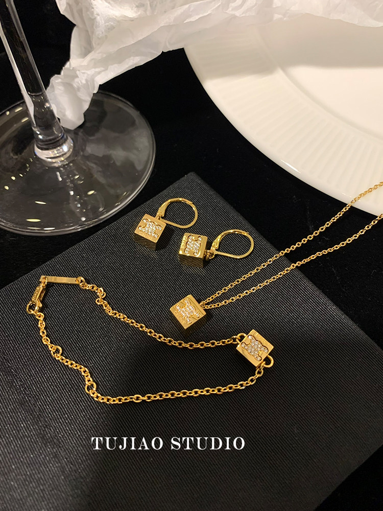 tujiao 高级感镶钻凯旋门立方体简约百搭气质轻奢手链项链耳环