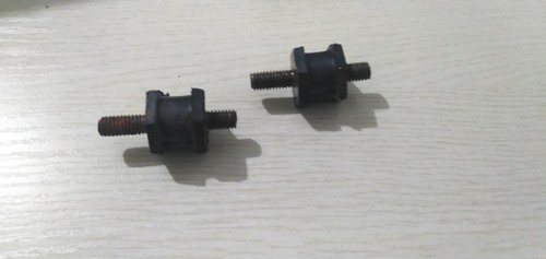 华泰圣达菲宝利格中冷器胶墩 中冷箱支架 胶垫 双头螺丝正品特价