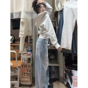 灰色短款卫衣外套女款早秋季2026新款正肩连帽上衣重磅韩系穿搭in