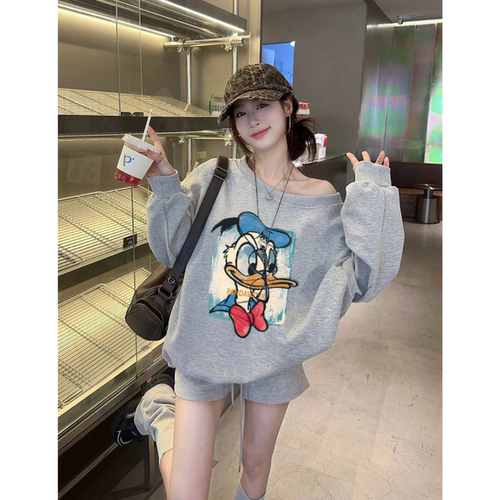 灰色卡通印花斜领卫衣女2026新款绝美巨好看韩系漂亮气质露肩上衣