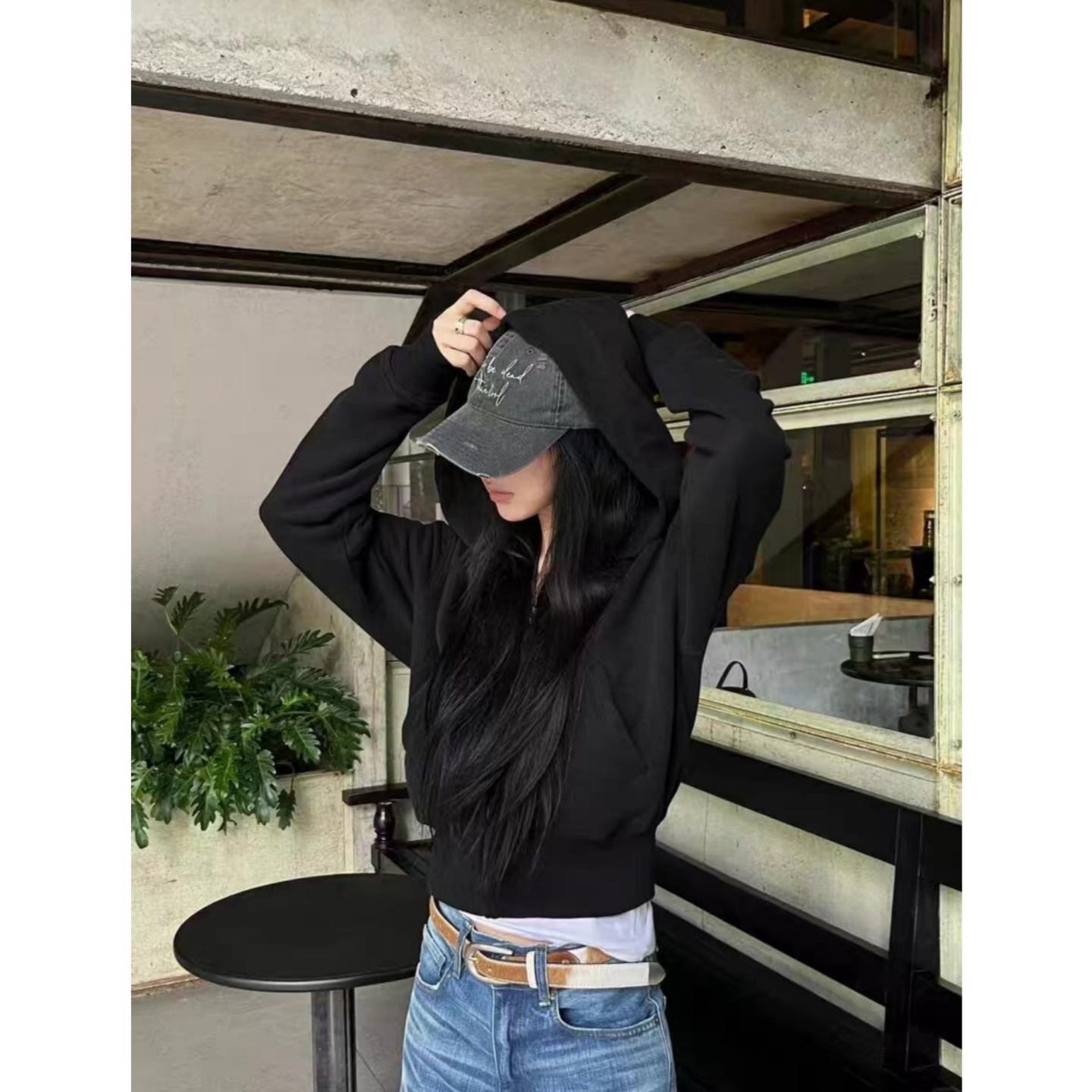 美式复古小众黑色短款重磅卫衣外套女早秋连帽长袖拉链开衫上衣潮