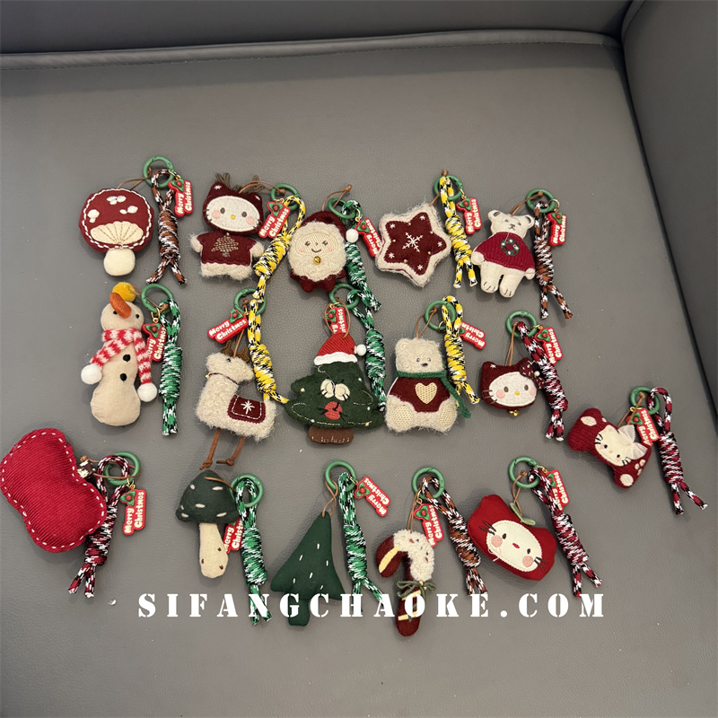 圣诞树秋冬新款创意尼龙绳车钥匙扣链条书包挂件耳机套挂绳