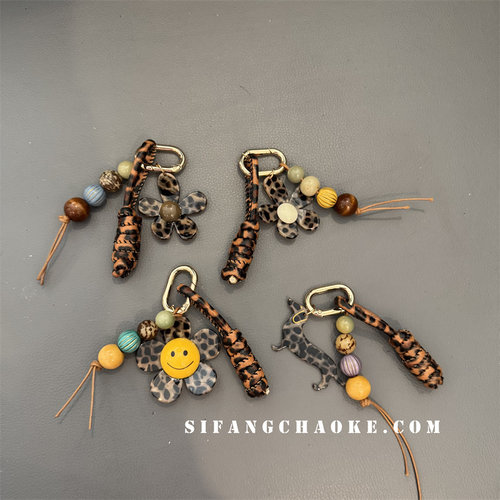 初秋豹纹腊肠狗串珠车钥匙扣链条手机壳挂饰包包耳机套挂饰