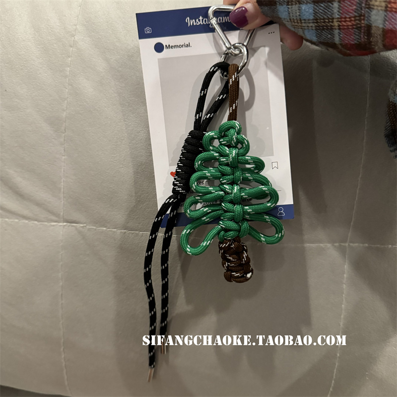 暖棕圣诞节圣诞树车钥匙扣包包尼龙手绳书包自制创意撞色挂饰链条