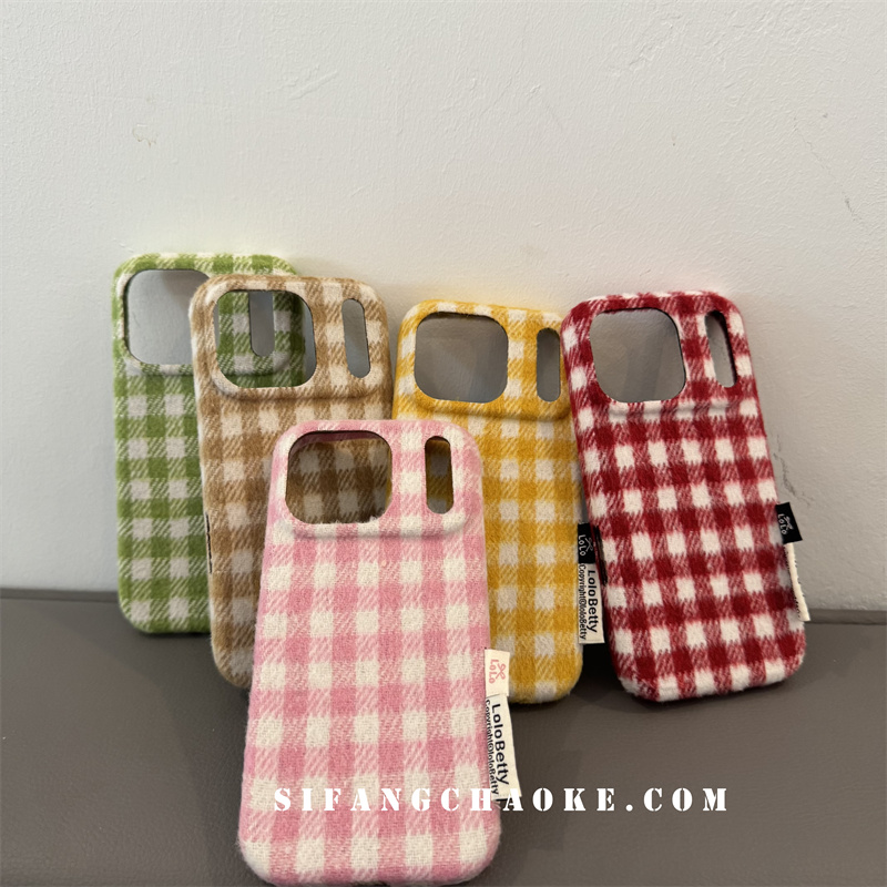 格子毛绒初秋适用iPhone17Promax手机壳15/14/14Pro套15PM壳16Pm个性百搭