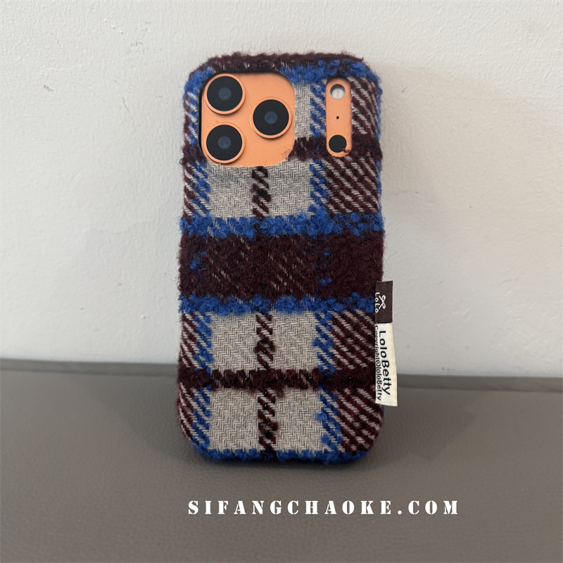 辛苦条纹方块彩色毛绒适用iPhone17ProMax手机壳15/14/16Pro套16PM壳简约