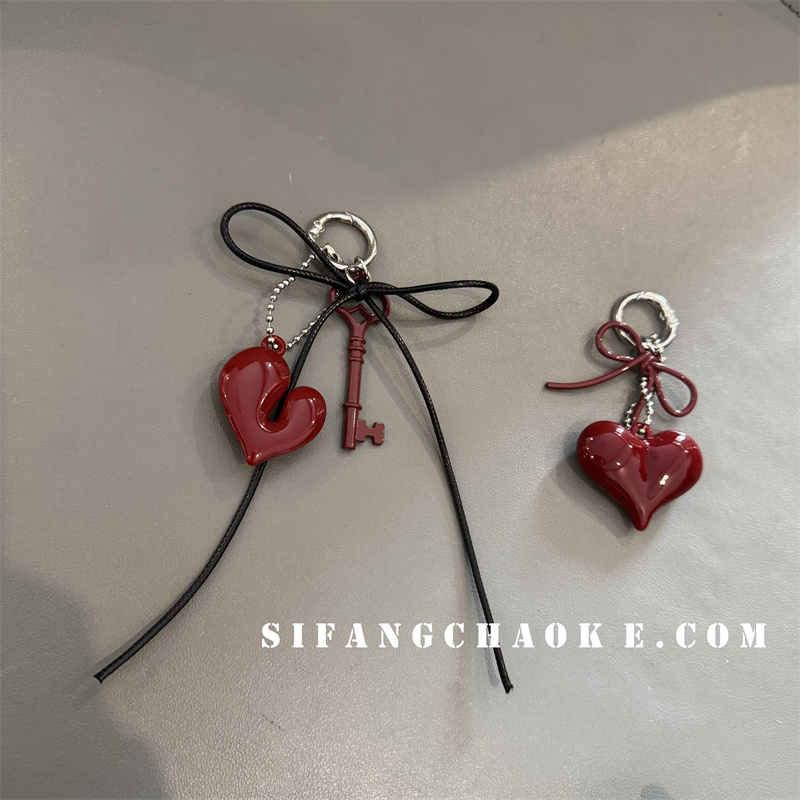 蝴蝶结爱心车钥匙扣手机壳挂件饰品创意百搭书包挂绳简约小爱心
