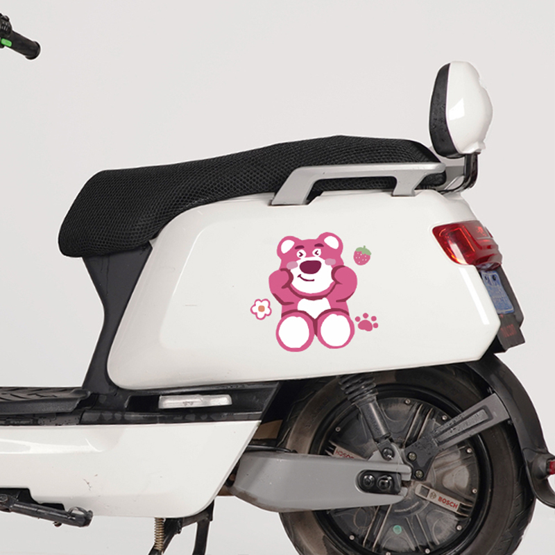 电动车贴纸可爱草莓熊迪士尼卡通装饰摩托车雅迪爱玛晴天防水无痕