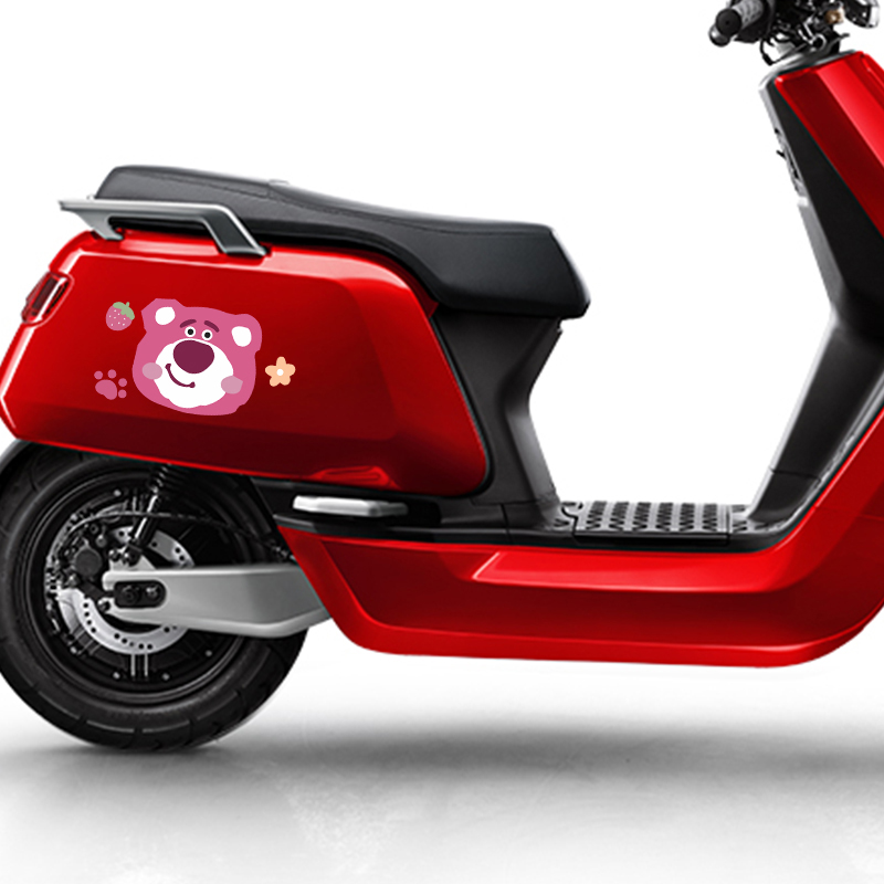 电动车贴纸可爱草莓熊迪士尼卡通装饰摩托车雅迪爱玛晴天防水无痕