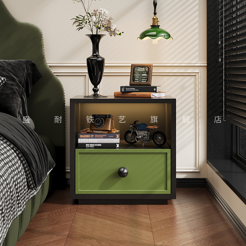 盛耐钢制中古风床头柜卧室家用