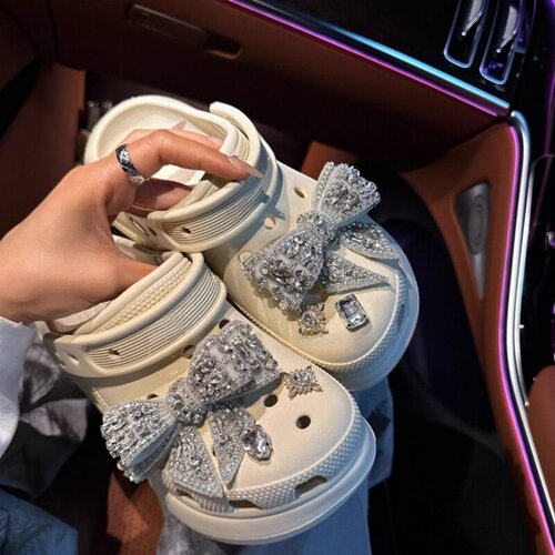 重工洞洞鞋鞋花合金华丽暗黑风