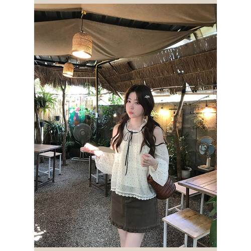 小心机露肩减龄衬衫女oot