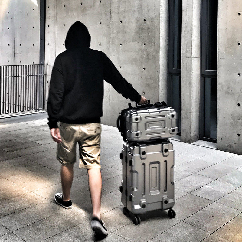 行李箱铝框万向轮男潮个性28旅行箱20登机箱子24寸26女静音拉杆箱