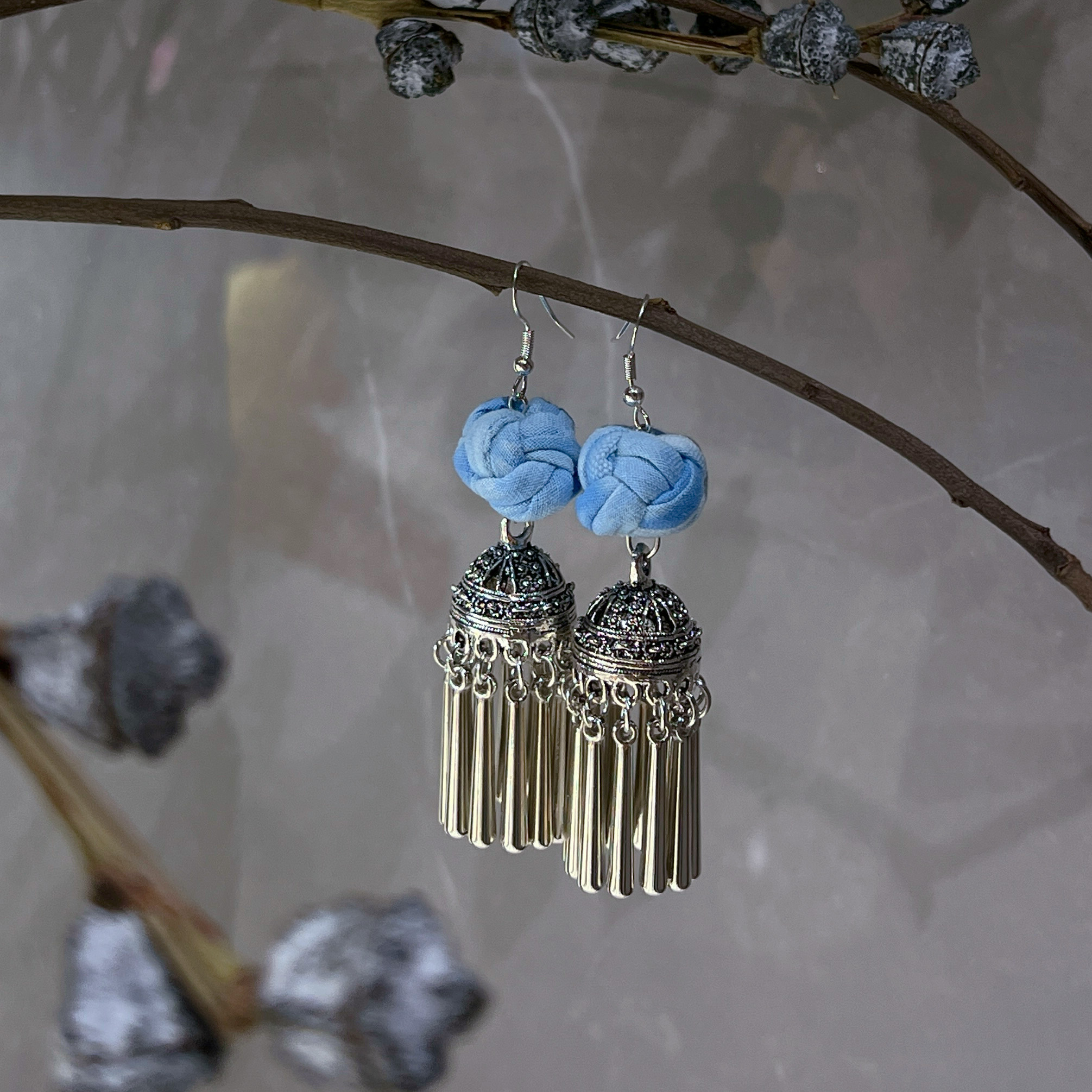 民族风银色夸张流苏耳环女长款蓝色布艺球球吊坠耳饰女复古度假风