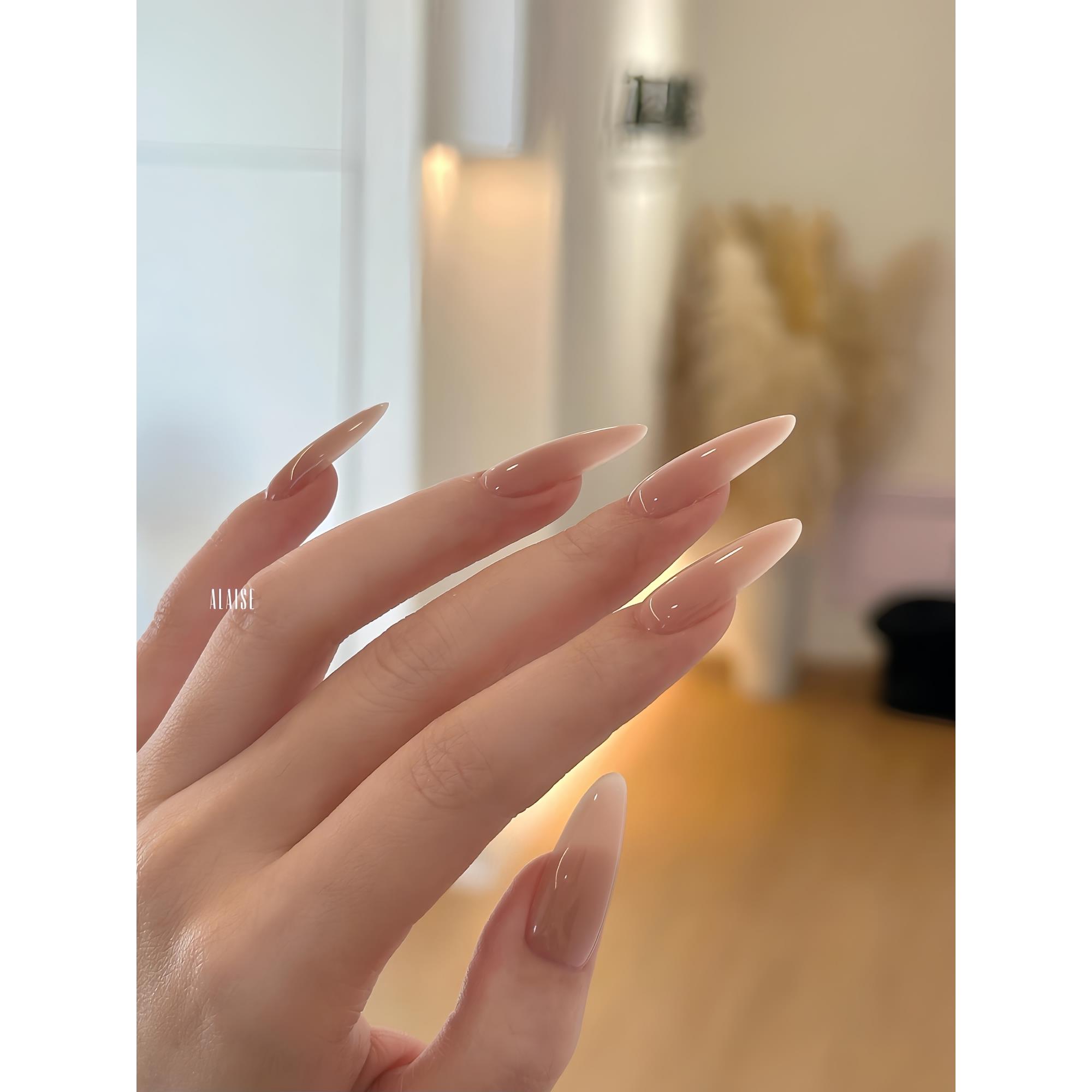 嬛嬛同款纯欲风裸色美甲手工定制穿戴甲清透高级感显白新娘可穿戴