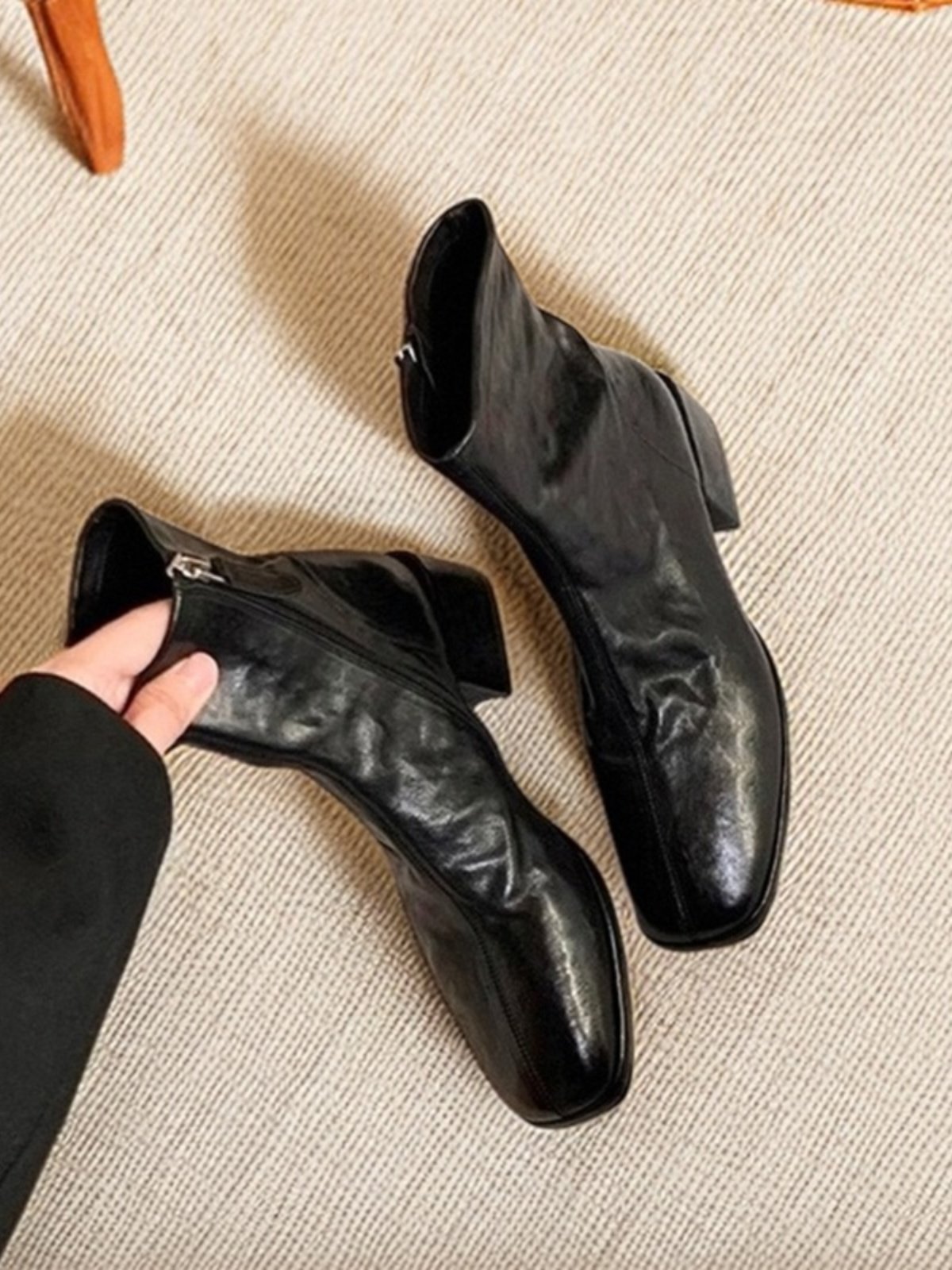 加绒瘦瘦靴方头休闲粗跟马丁靴