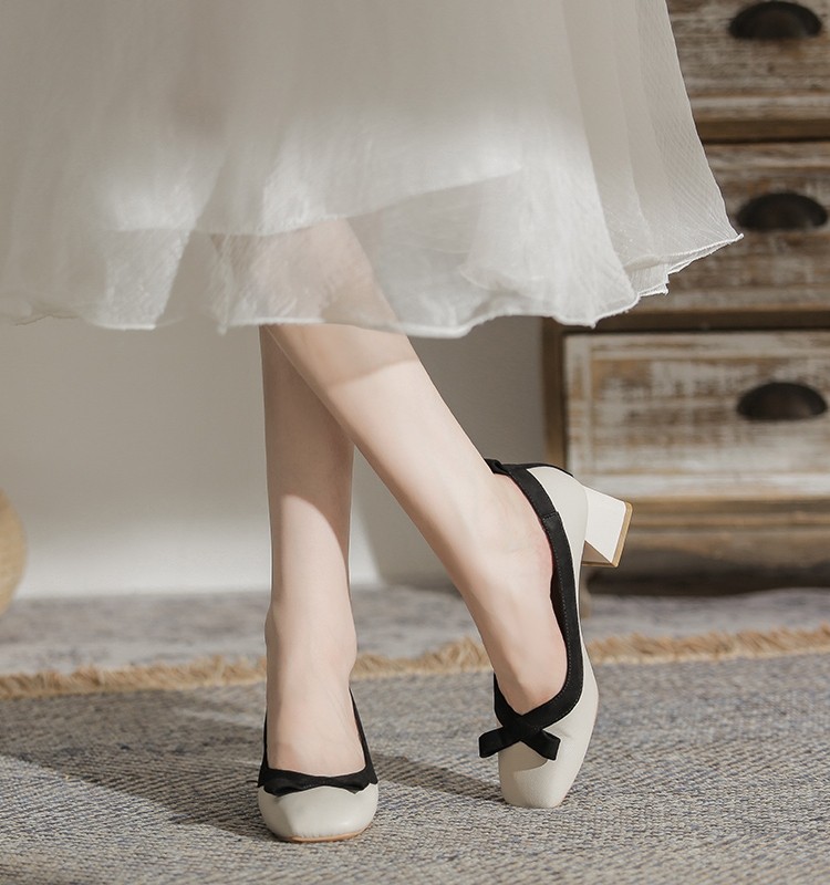 小香风方头中跟单鞋女真皮2025春季新款气质软底拼色配裙子妈妈鞋,女鞋,浅口单鞋,淘宝优惠券,粉丝福利购,淘宝优惠卷