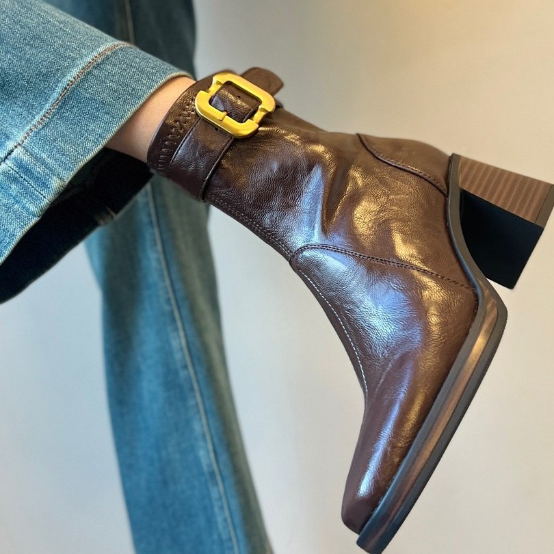 皮带扣瘦瘦靴气质百搭加绒短靴