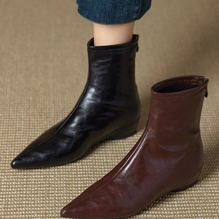尖头内增高短靴女2025年秋冬季新款法式复古真皮加绒后拉链马丁靴