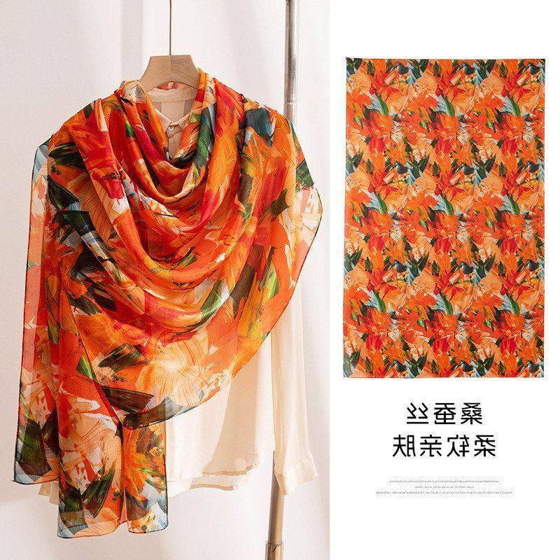 围巾春夏薄款洋纺长条丝巾真丝高级感橘色印花真丝素绉缎丝巾