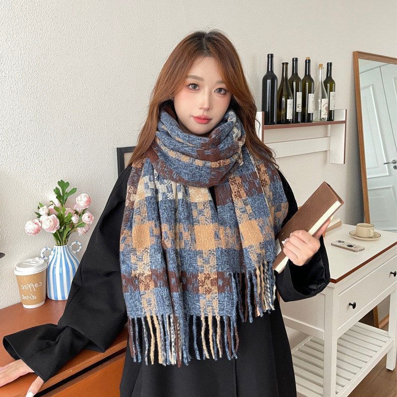 2025年新款复古格纹蓝色围巾女