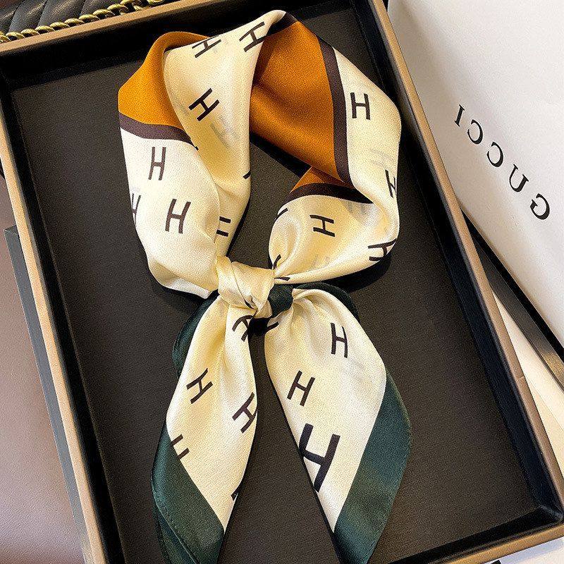 2024H字母真丝丝巾方巾女春秋洋气时尚百搭女士桑蚕丝围巾女披肩