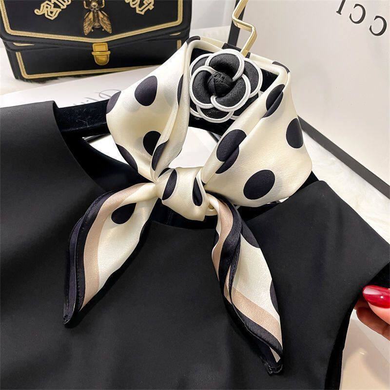 杭州丝绸女春夏季百搭波点真丝桑蚕丝丝巾围巾小方巾OL装饰小领巾