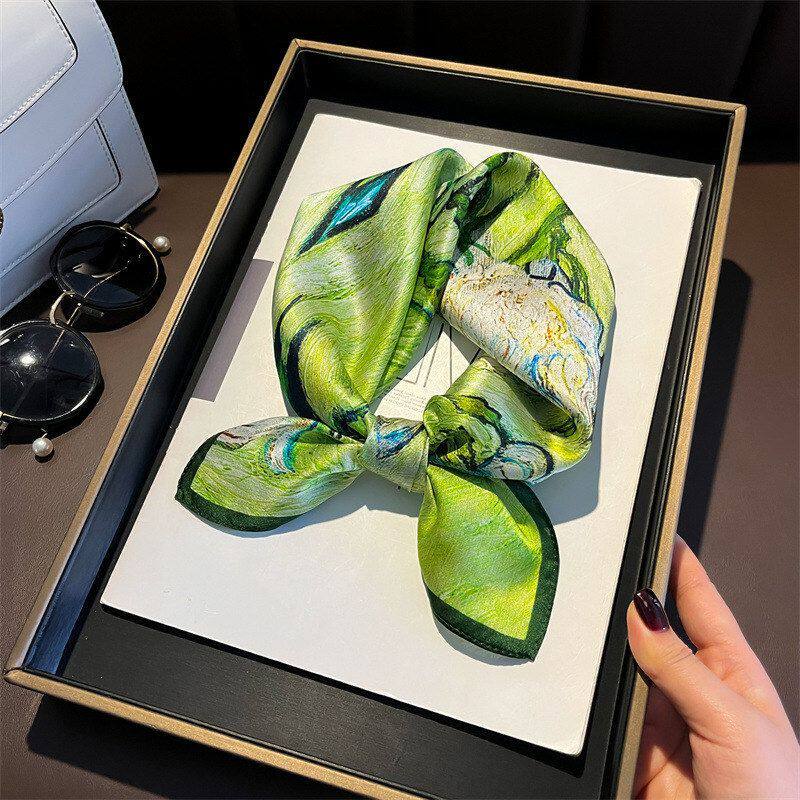 绿色白玫瑰真丝围巾女100%桑蚕丝巾春秋薄款装饰搭衬衫小方巾